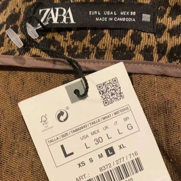 Zara Animal Print Carduroy mini skirt - Picture 4 of 11